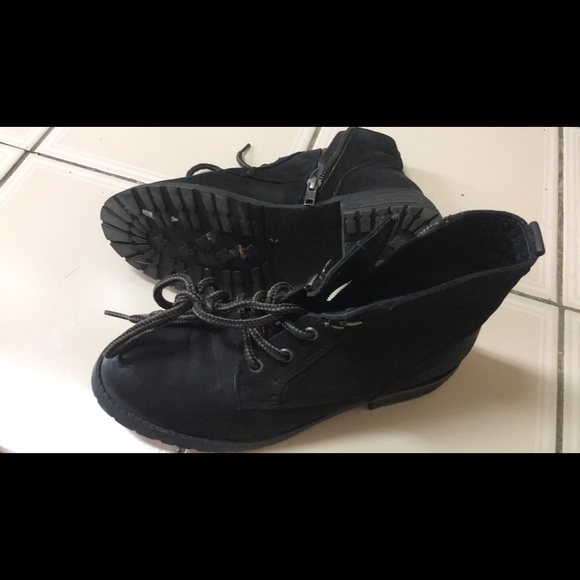 STEVE MADDEN ANKLE BOOTIES - Picture 2 of 4